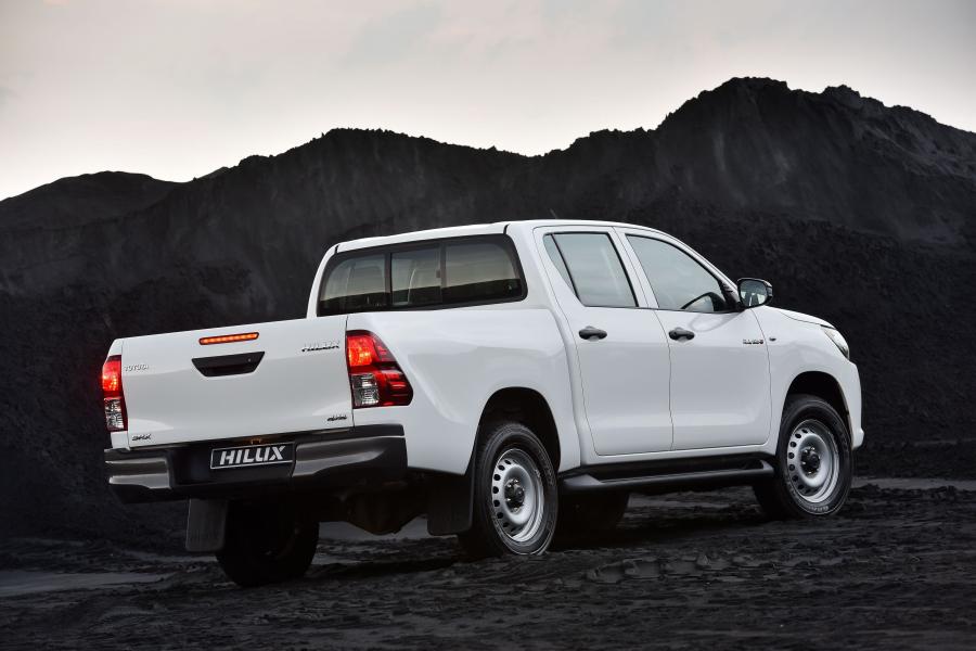  Toyota Hilux 4x4 SRX Double Cab 2016 года  (ZA) (фото 12 из 35)